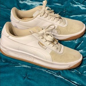 California Perforated Lace Up Sneakers